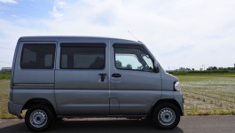 中古車　注文　NV100　4WD