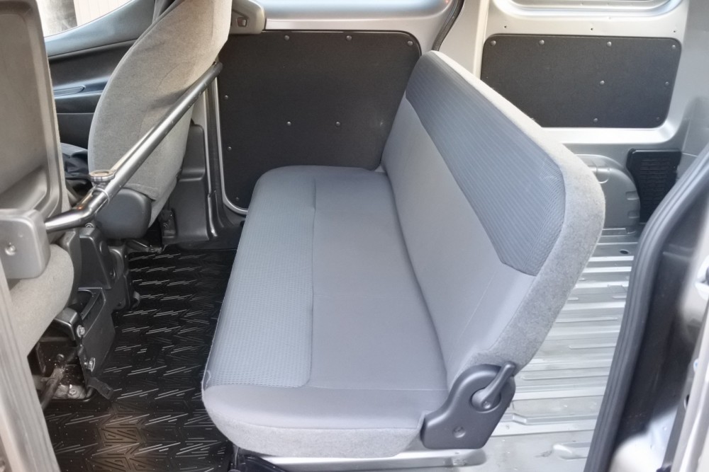 中古車探し　NV200